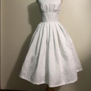 Pearl Embellished Wedding Dress: B 33-35 W 24-26